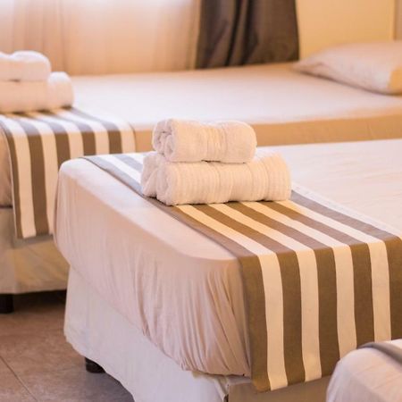 La Riviera Aparthotel Fernando de la Mora Εξωτερικό φωτογραφία