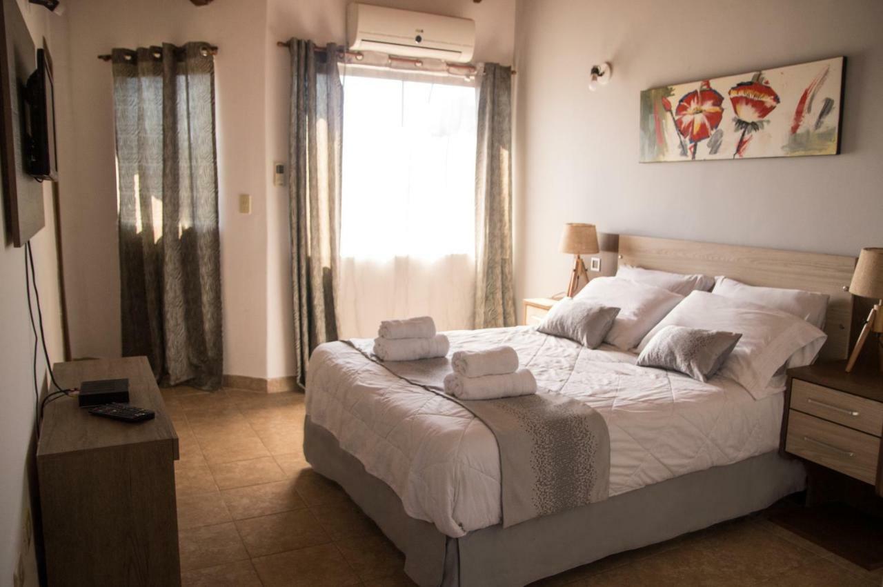 La Riviera Aparthotel Fernando de la Mora Εξωτερικό φωτογραφία