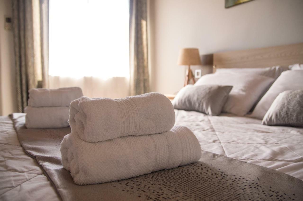 La Riviera Aparthotel Fernando de la Mora Εξωτερικό φωτογραφία