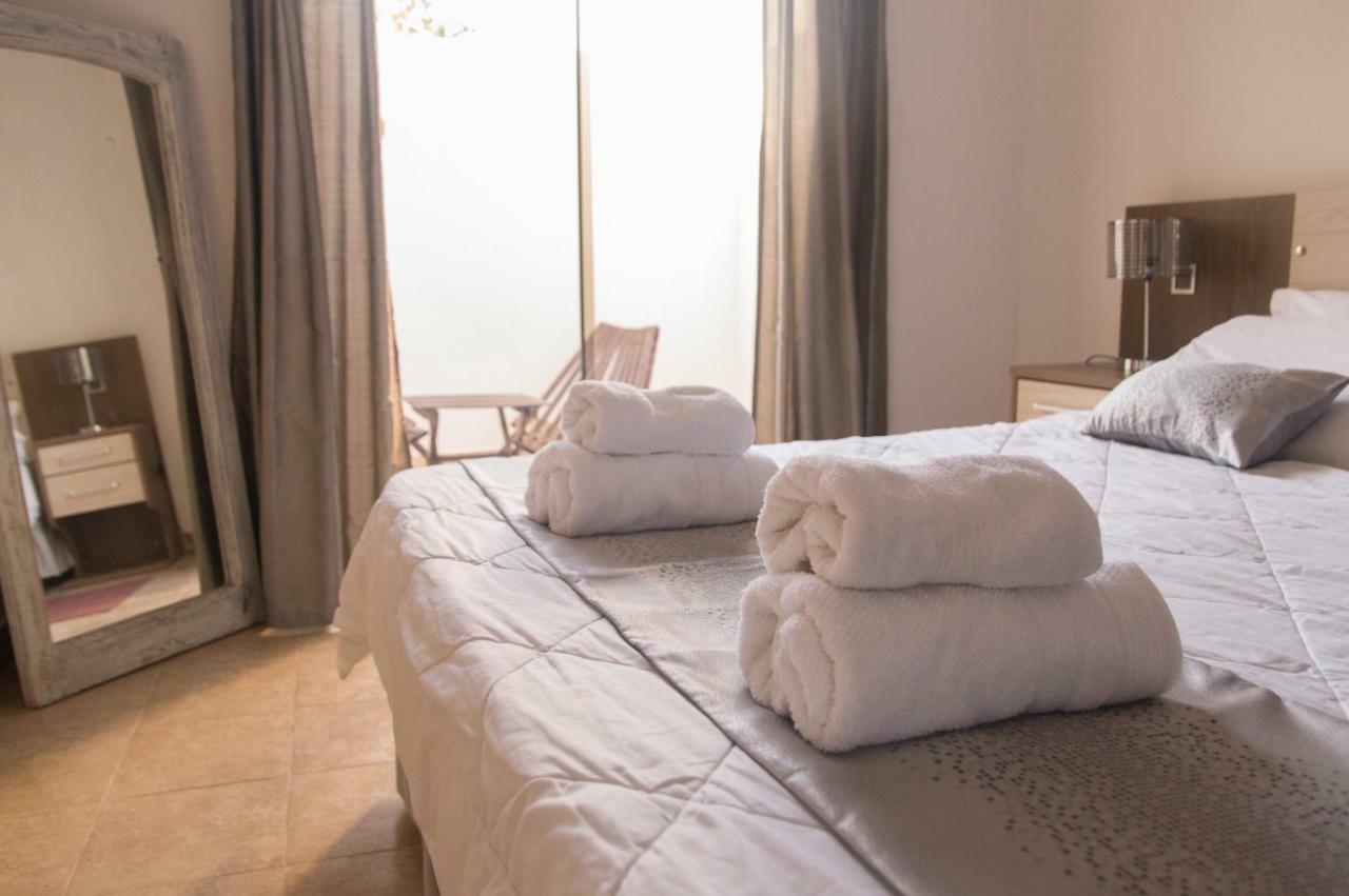 La Riviera Aparthotel Fernando de la Mora Εξωτερικό φωτογραφία