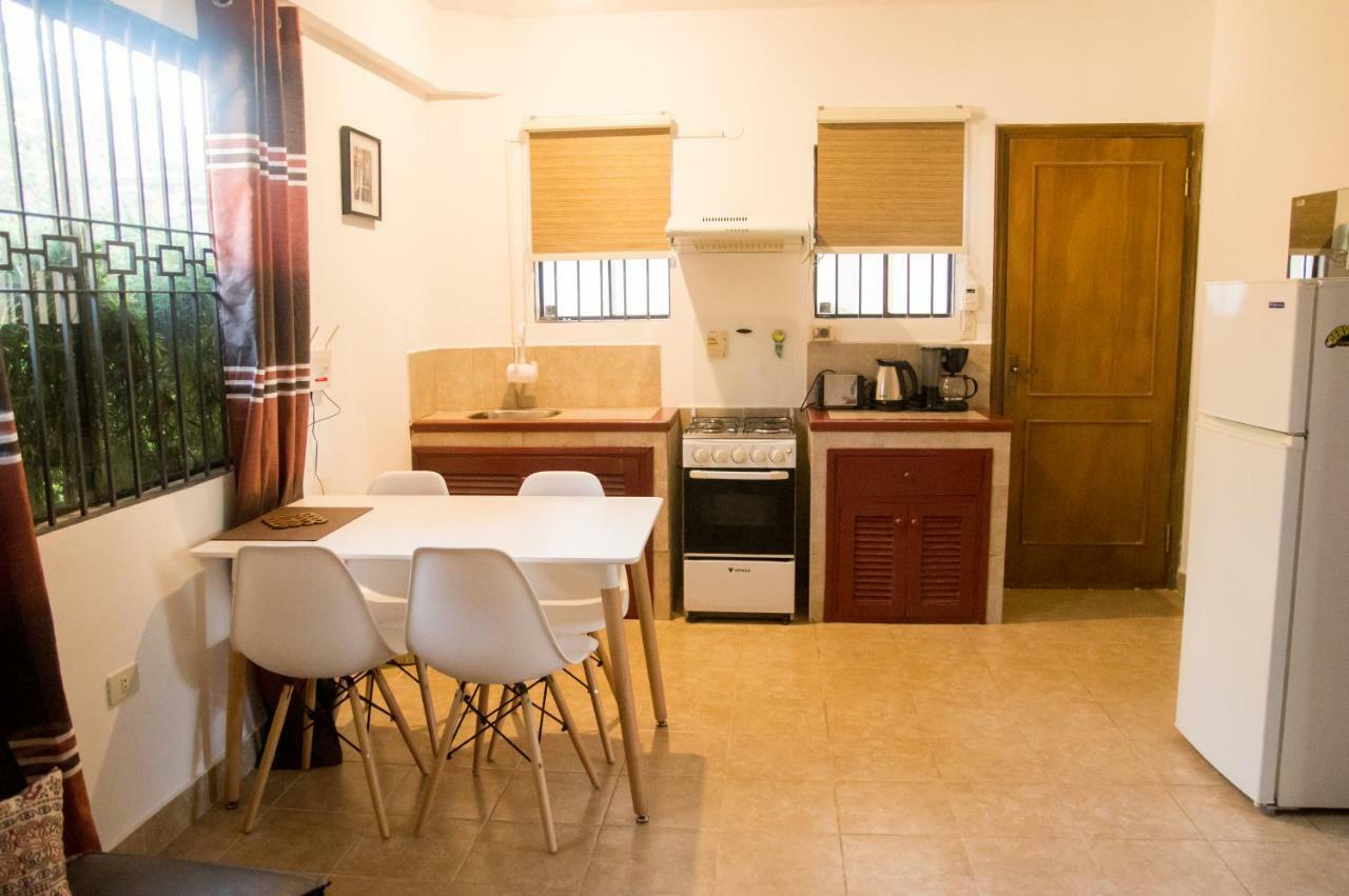 La Riviera Aparthotel Fernando de la Mora Εξωτερικό φωτογραφία